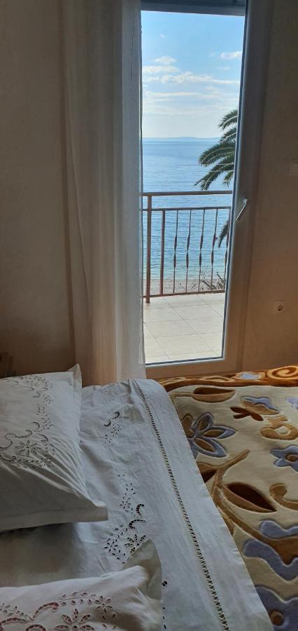 אומיס Adriatic Beach Suites מראה חיצוני תמונה