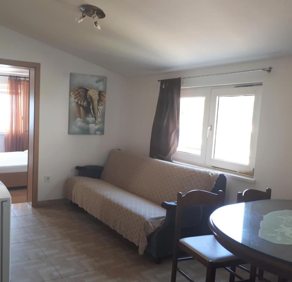 אומיס Adriatic Beach Suites מראה חיצוני תמונה