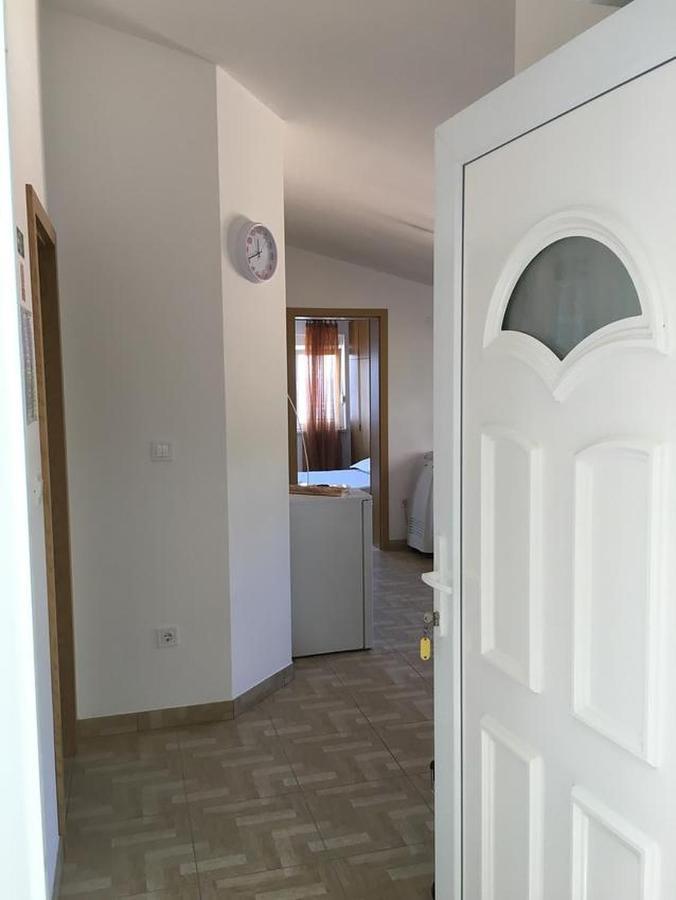 אומיס Adriatic Beach Suites מראה חיצוני תמונה