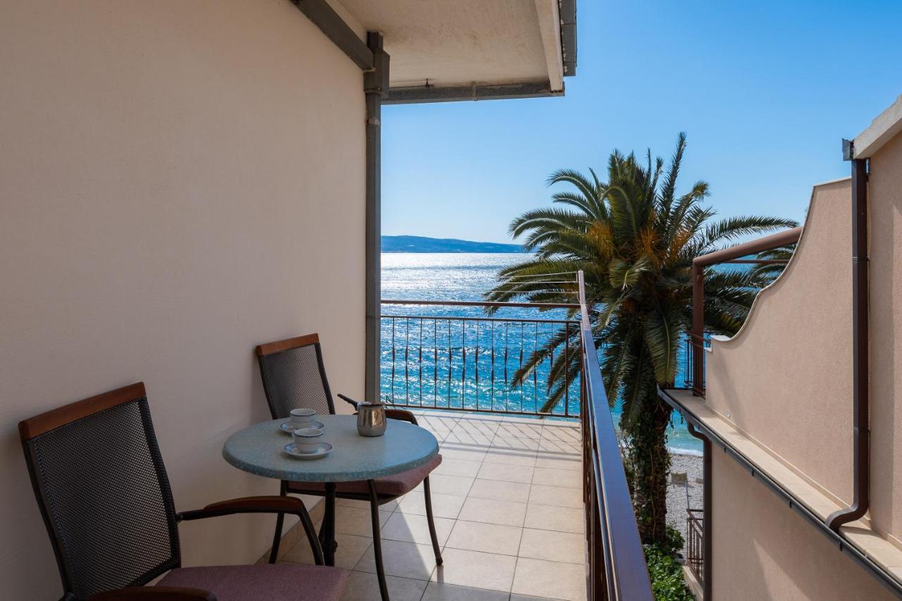 אומיס Adriatic Beach Suites מראה חיצוני תמונה