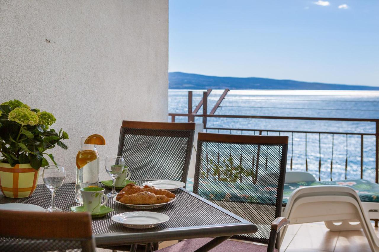אומיס Adriatic Beach Suites מראה חיצוני תמונה